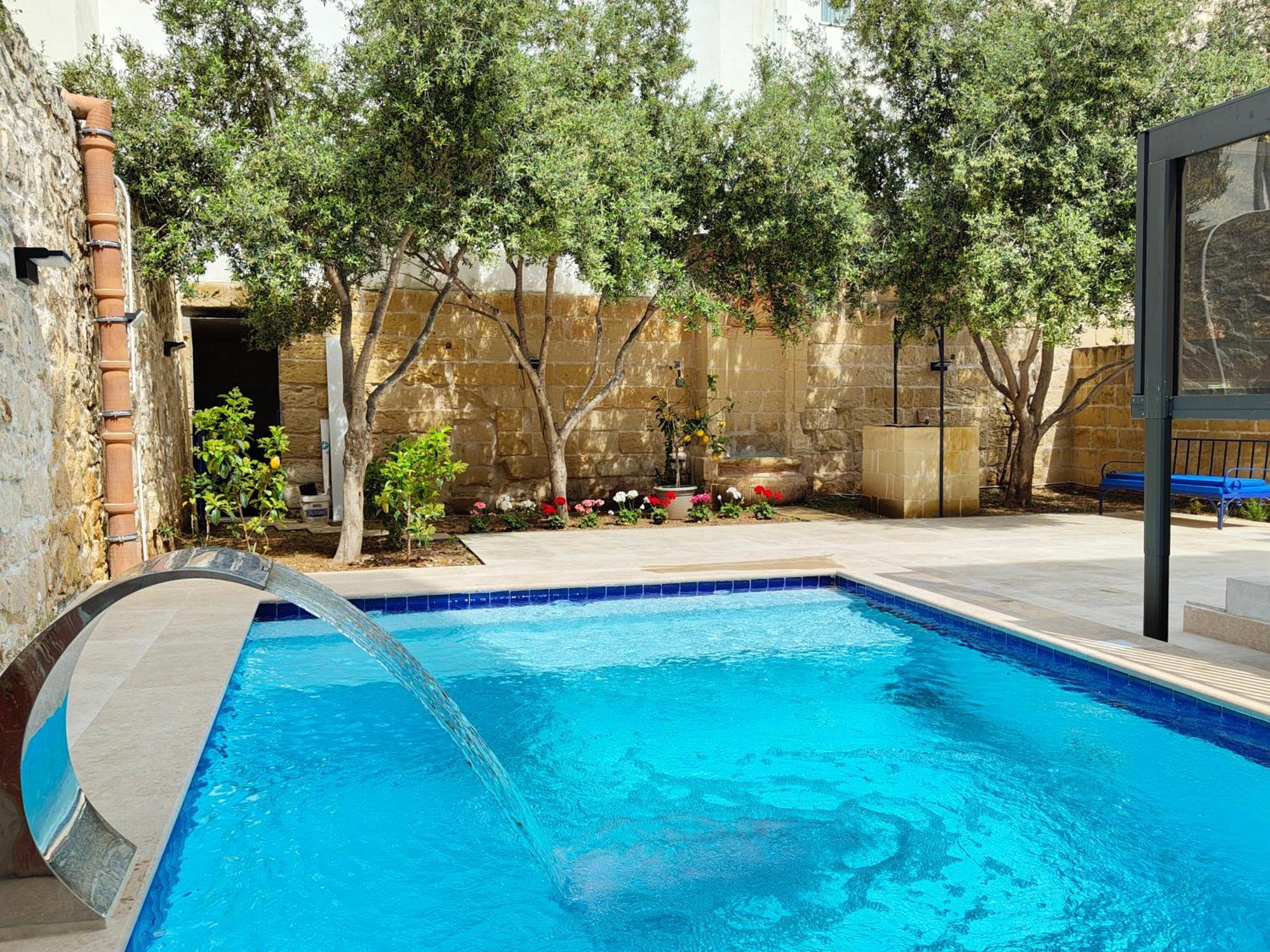 Alba Hotel Sliema
